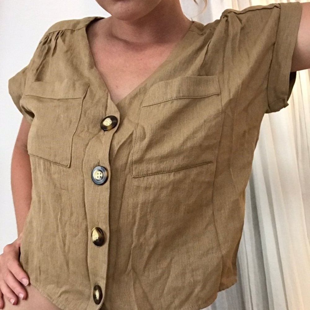 Cropped button top